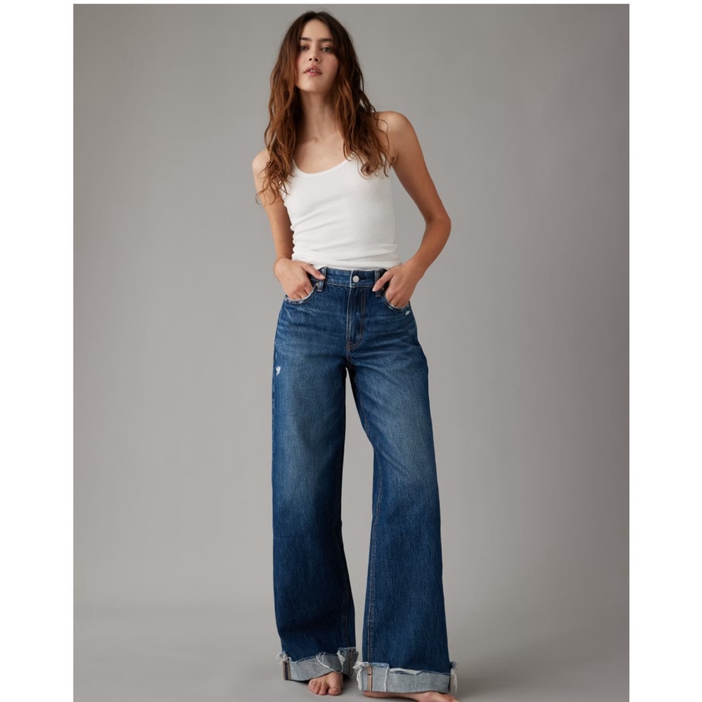 American Eagle Super High Rise Baggy Jeans 14 short 32W